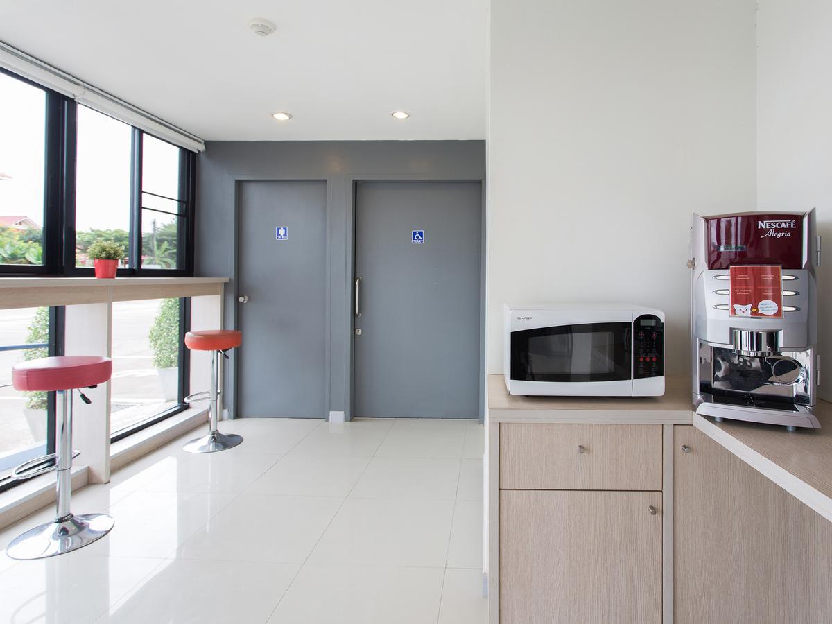Hop Inn Lampang City Center Екстериор снимка